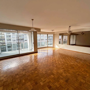 Espectacular Apartamento De 187 M² Sobre Bvar. España | 3 Dormitorios + Servicio | 2 Garajes | Parrillero