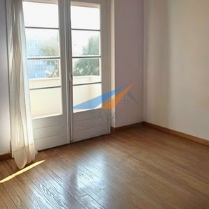 Alquiler Apartamento 2 Dormitorios En El Centro! A Pasos De La Rambla.