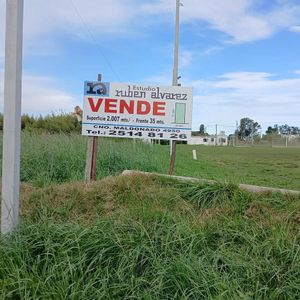 Sobre Ruta 8 Km 19 - Terreno Baldio