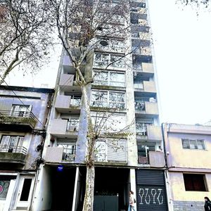 Monoambiente Al Frente En Cordón | Apto Vivienda U Oficina | Acepta Banco