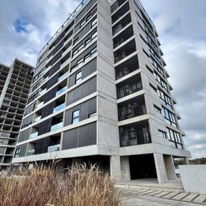 Venta Apartamento 1 Dormitorio En Edificio Lago Mayor Sobre Av. De Las Américas