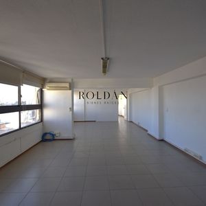 Apartamento Venta Tres Cruces Monoambiente Loft Amplio Piso 12 Amplio Garaje Sobre Avenida 8 De Octubre