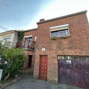 Se Venden 2 Casas Ubicadas En Parque Batlle