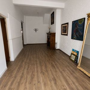 Casa En Alquiler Pocitos Rquiere Reparaciones