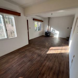 Divina Casa Duplex Ph Frente A Montevideo Shopping Con Estacionamiento.