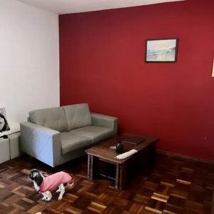 Vendo Casa Con Patio Independiente En Parque Batlle, Sin Gastos Comunes .