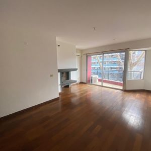 Alquiler Apartamento 1 Dormitorio Estufa A Leña 2 Baños En Pocitos
