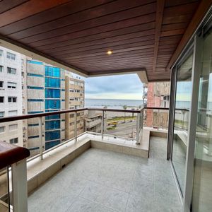 Venta Apartamento 2 Dormitorios Piso Alto Sobre Vidal