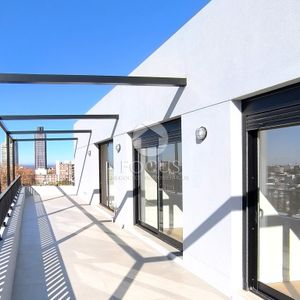 Venta Apartamento Penthouse 2 Dormitorios Y Garaje Doble, Gran Terraza Al Frente En Buceo