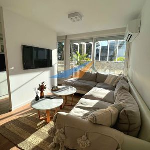 Alquiler Apartamento 1 Dormitorio En Punta Carretas! Amueblado Y Equipado. Terraza Con Parrillero. Garage Incluido!
