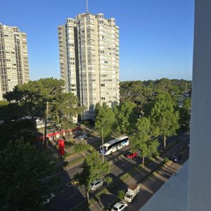 Dueño Vende - Club Sol Del Este, Piso 8, 2 Dorm.