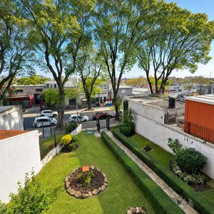 Nuda Propiedad En Venta – Apartamento De 2 Dormitorios Al Frente | La Blanqueada