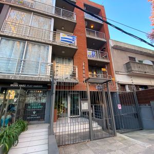 Apartamento Sobre Av Rivera Zona Pocitos