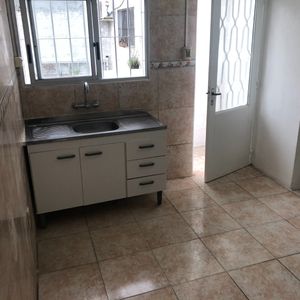Alquilo Apto. 2 Dorm. C/cochera Doble, Paso De Las Duranas.