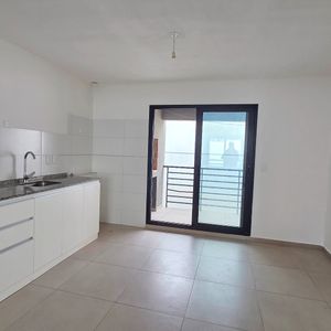 Casablanca-luz, Comodidad, Parrillero Y Garage Doble En Una Zona En Plena Expansión