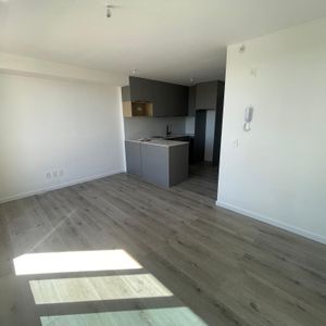 Alquier Anual Monoambiente En More Buceo, Mas De 15 Amenities. Opción Garaje No Incluida En El Precio.