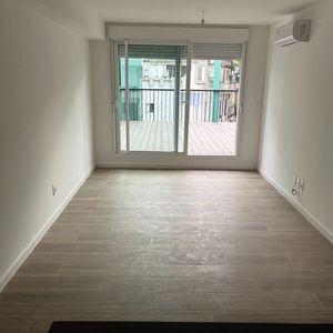 En El Corazón De P. Carretas Con Terraza Tipo Penthouse.