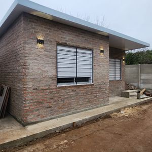 Casas A Estrenar 2 Dormitorios En Médanos De Solymar Sur Con Garage Y Parrillero
