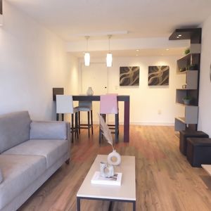 Frente Al Golf - Alquiler De Apartamento Finamente Amoblado – 2 Dormitorios Con Garaje