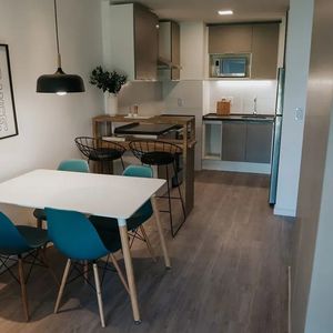 Alquiler Apartamento 1 Dormitorio En Centro | A Pasos De 18 De Julio | Piso 10