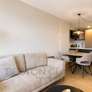 Apartamento De 1 Dormitorio Y Garage En Alquiler En Punta Carretas