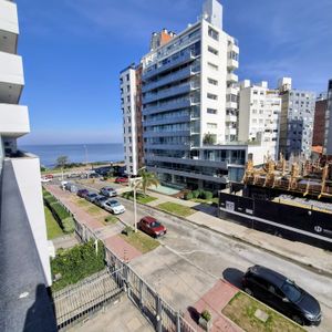 A Metros De La Rambla, Monoambiente Equipado, Terraza Al Frente, Vista Al Mar, Garage
