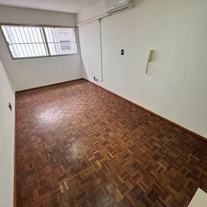 Monoambiente En Alquiler – Pocitos, A Metros De La Rambla