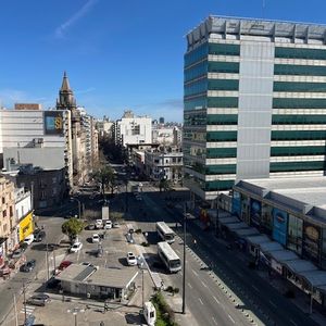Torre Uruguay. Piso Alto. Reciclada!