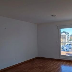 Apartamento De 2 Dormitorios En Alquiler | Excelente Estado | Cordón $ 30.000