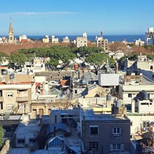 Apartamento 2 Dorm. A Estrenar Con Garaje, Piso Alto C/vista Al Mar, Aire Acondicionado, Placares, Barbacoa !!! Son