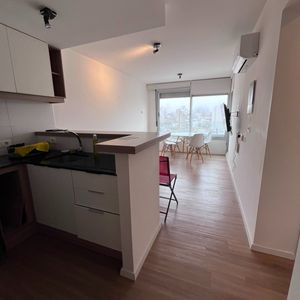 Apartamento Zona Pocitos,  Equipado Un Dormitorio Y Garaje.