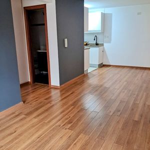 Exclusivo Apartamento En Punto Excepcional, Frente A Plaza Gomensoro. Confort, Funcionalidad Y Vistas Inigualables.