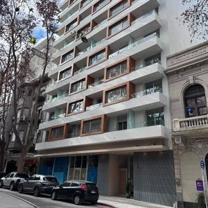 Venta Apartamento 2 Dormitorios Y Garaje En Centro