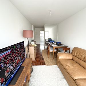 Alquiler Apartamento De 2 Dormitorios En Pocitos