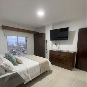 Hermoso Departamento Amoblado De 2 Dormitorios Con Amplio Balcón