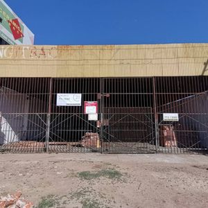 Galpón Sobre Avenida Banzer Entre 6to Y 5to Anillo  Tinglado