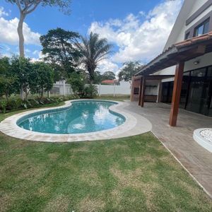 Casa En Alquiler Hacienda Del Urubó