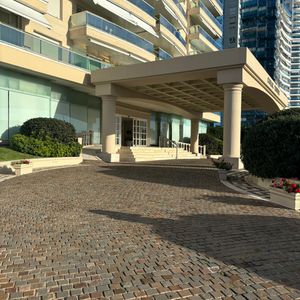 Edificio Coral 3 Dorm  Y Serv Completo