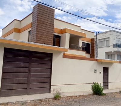 Casa 4d En Venta En Rio Abajo (carreras)