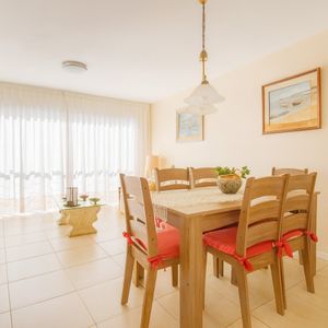 Venta Apartamento 2 Dormitorios Cochera En San José De Carrasco