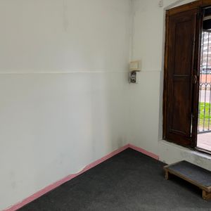 Local Comercial Al Frente Sup Aprox 35 M2 Calle Comercial Varios Destinos  
