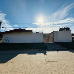 Casa Con Tienda Comercial En Esquina En Venta, Zona Avenida Moscú 7mo Anillo
