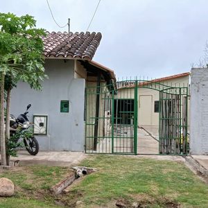 Avenida Lujan Vendo Casa Con 3 Departamentos