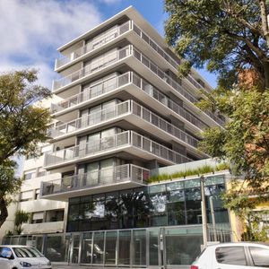 Exclusivo Apartamento De 3 Dormitorios En Prestigioso Campo De Golf, Con Doble Garaje.