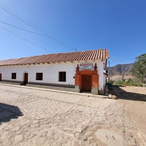 Hotel En Venta - Tomina