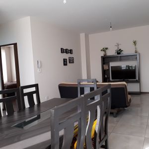 Por Urgencia Vendo Lindo Departamento 80 M2 Precio 62.500 $us