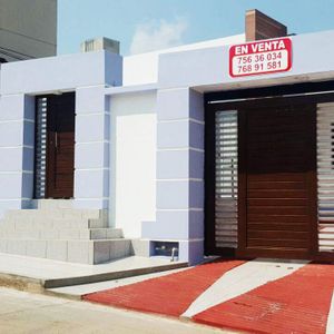 En Venta Hermosa Casa A Estrenar 200 Mts2 $us 135.000 