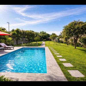 Padrón único, Casa, Monoambiente, Taller, Piscina, Fondo Parquizado.