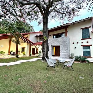  Exclusiva Casa En Venta – Barrio Las Palmas