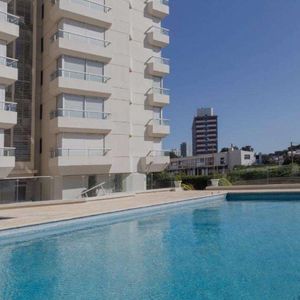 Venta Apartamento 2 Dormi + Dep De Servicio Vista Al Mar Punta Del Este